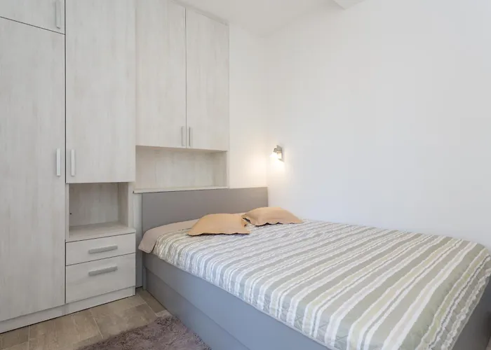 Apartment Lucija